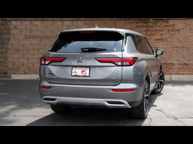 2022 Mitsubishi Outlander SE