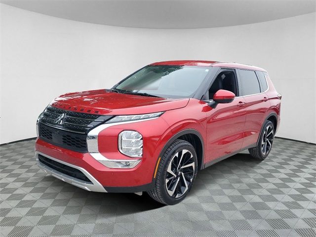 2022 Mitsubishi Outlander SE