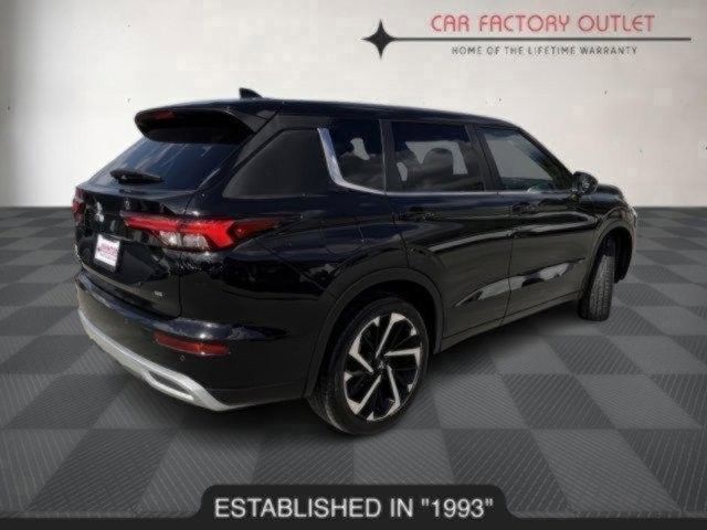 2022 Mitsubishi Outlander SE