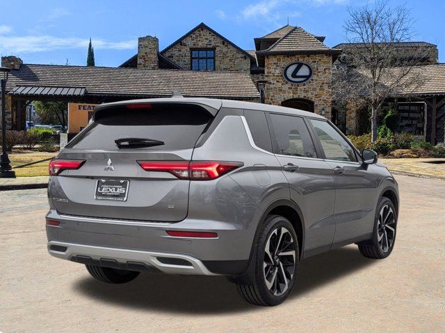 2022 Mitsubishi Outlander SE