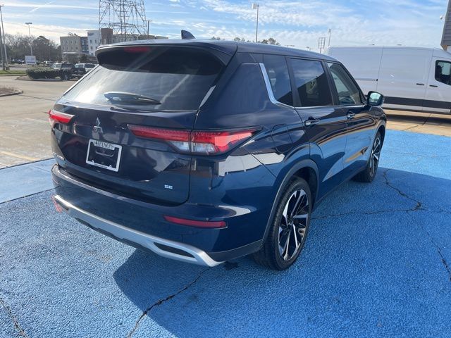 2022 Mitsubishi Outlander SE