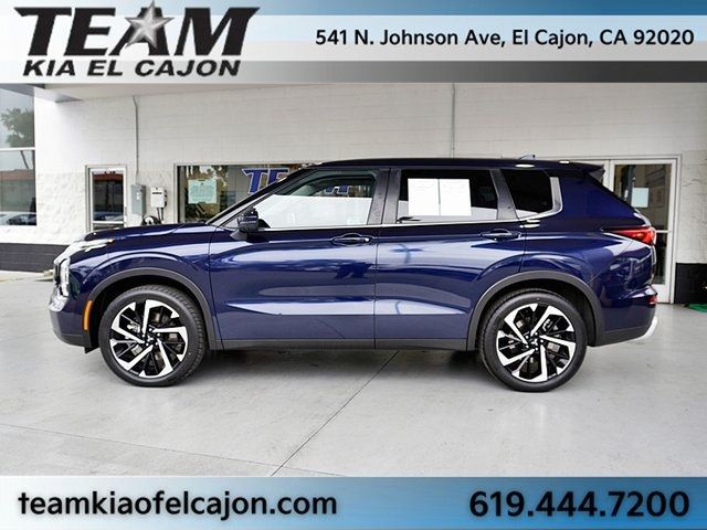 2022 Mitsubishi Outlander SE