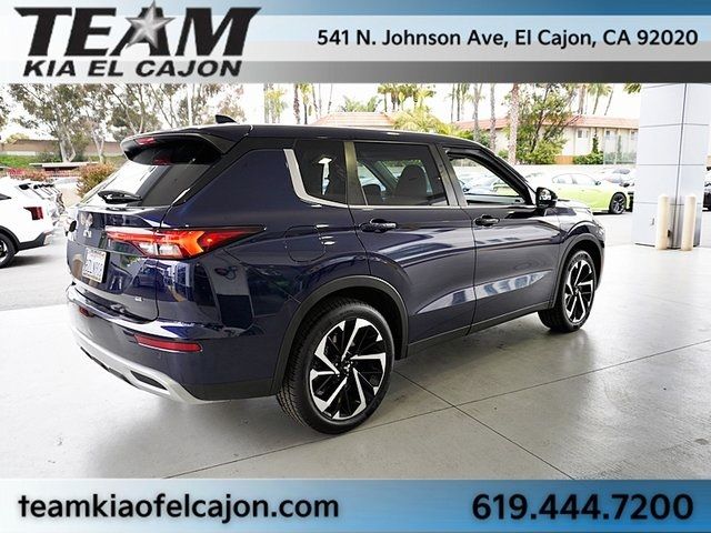 2022 Mitsubishi Outlander SE