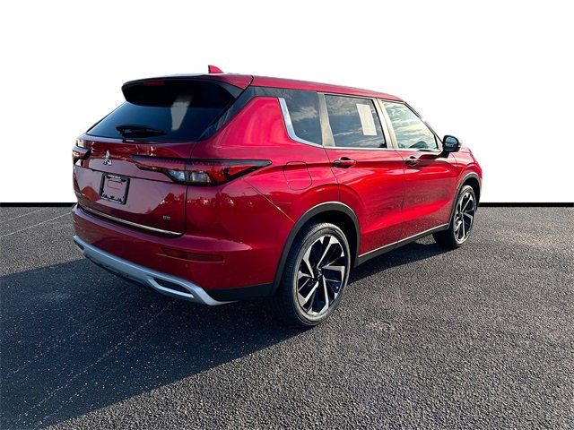 2022 Mitsubishi Outlander SE