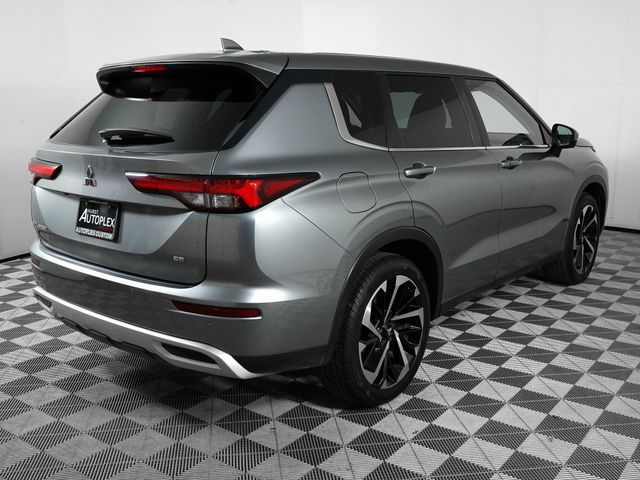 2022 Mitsubishi Outlander SE