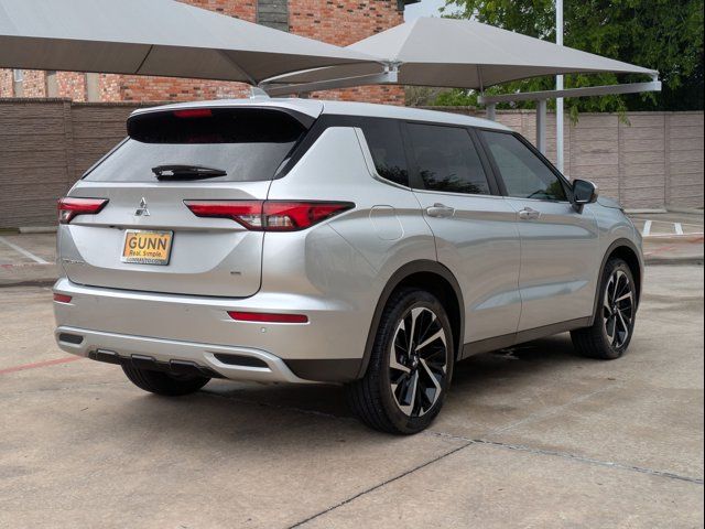 2022 Mitsubishi Outlander SE