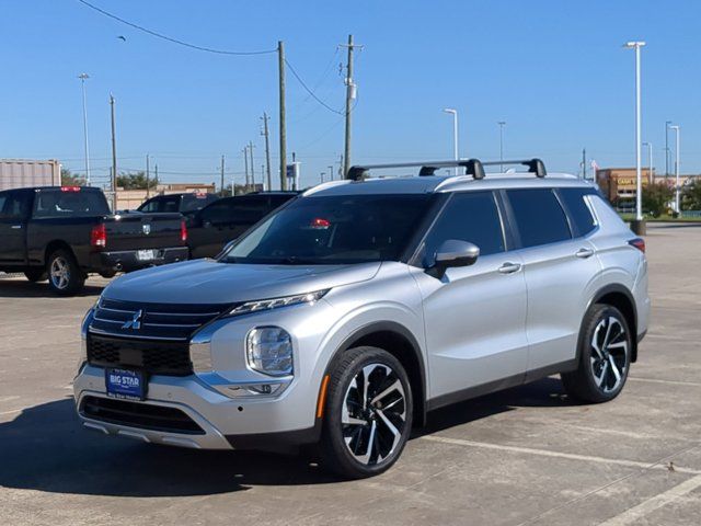 2022 Mitsubishi Outlander SE