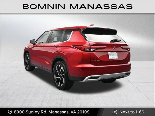 2022 Mitsubishi Outlander SE