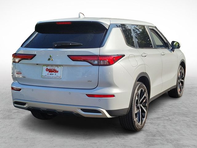 2022 Mitsubishi Outlander SE