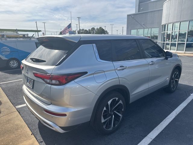 2022 Mitsubishi Outlander SE