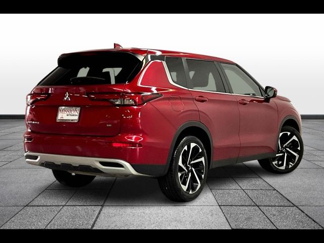 2022 Mitsubishi Outlander SE