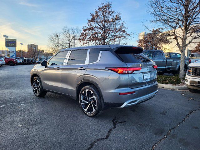 2022 Mitsubishi Outlander SE