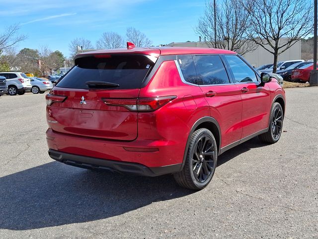 2022 Mitsubishi Outlander SE