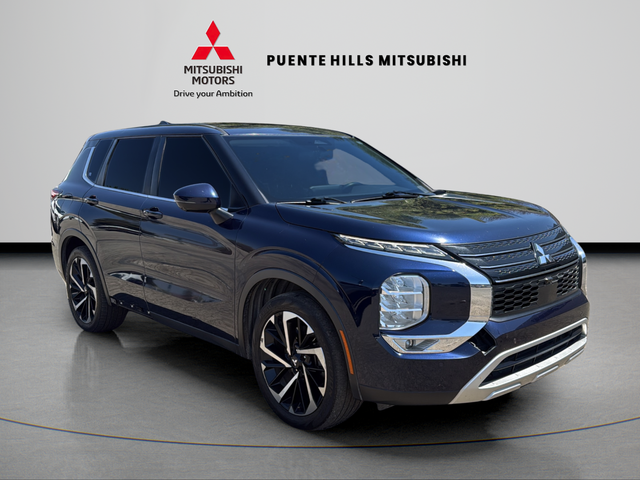 2022 Mitsubishi Outlander SE