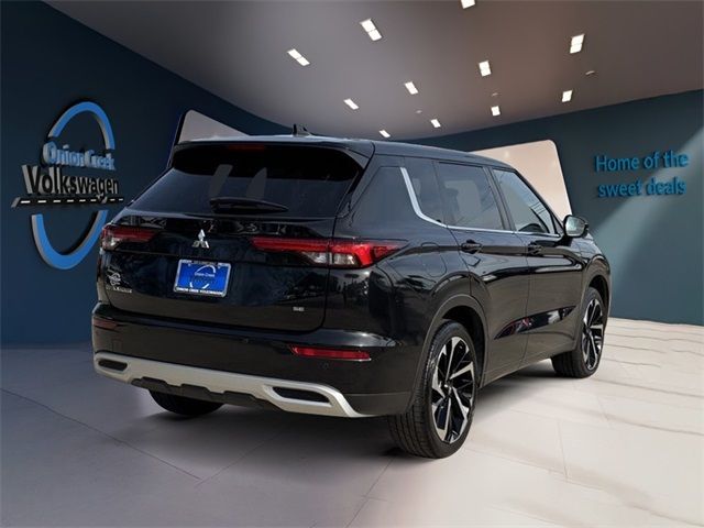 2022 Mitsubishi Outlander SE