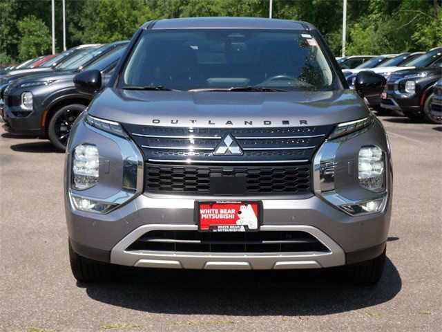 2022 Mitsubishi Outlander SE