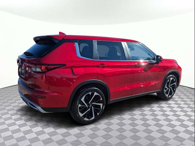 2022 Mitsubishi Outlander SE