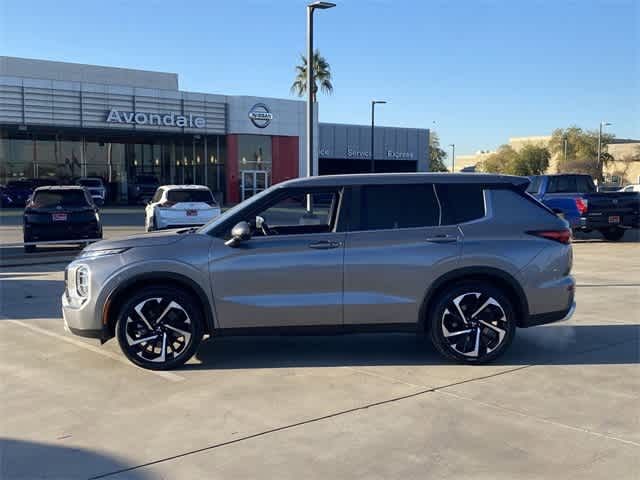 2022 Mitsubishi Outlander SE