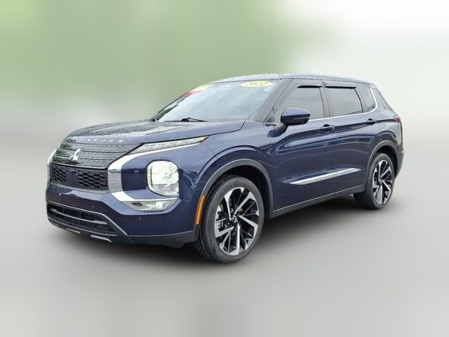 2022 Mitsubishi Outlander SE