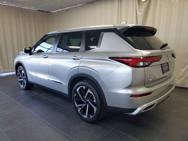 2022 Mitsubishi Outlander SE