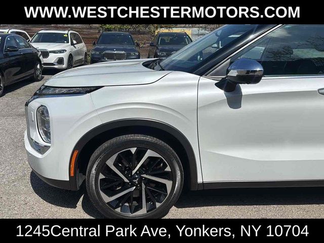 2022 Mitsubishi Outlander SE