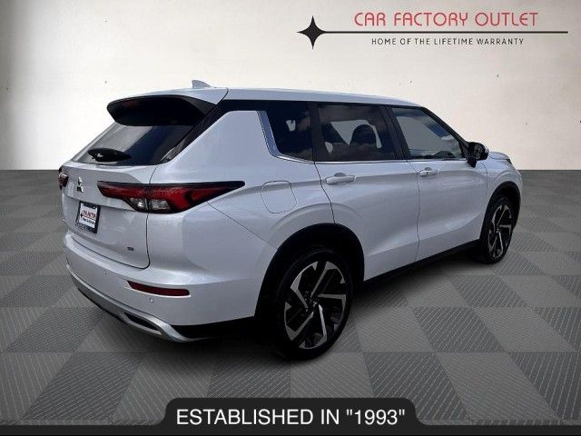 2022 Mitsubishi Outlander SE