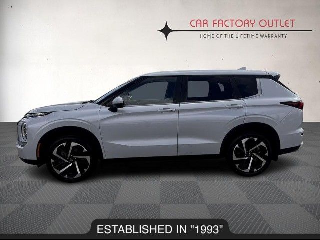 2022 Mitsubishi Outlander SE