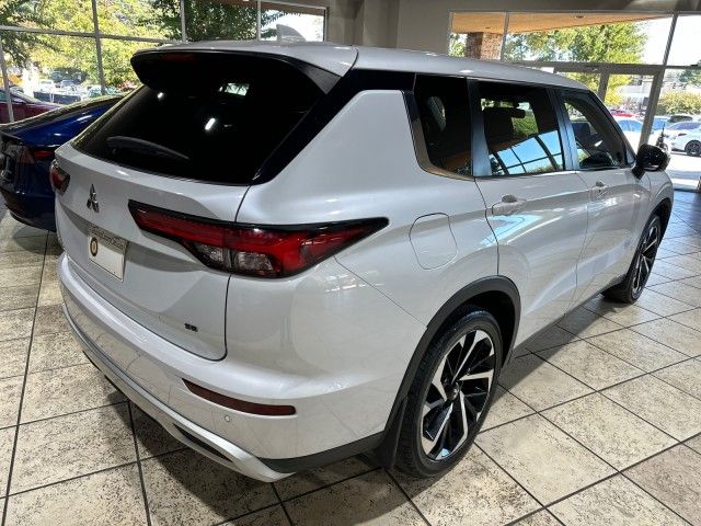 2022 Mitsubishi Outlander SE