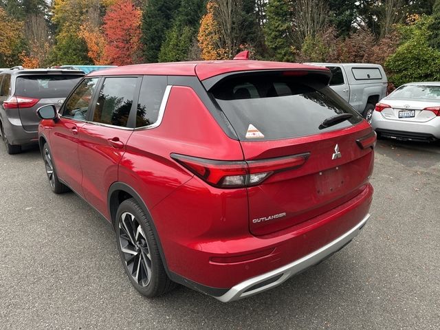 2022 Mitsubishi Outlander SE