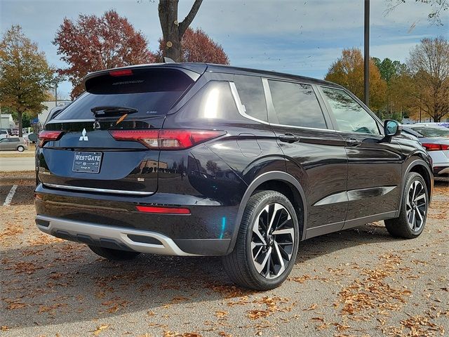 2022 Mitsubishi Outlander SE