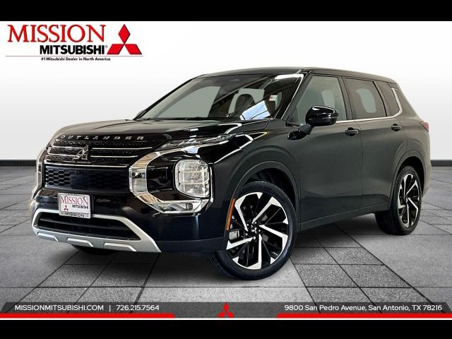 2022 Mitsubishi Outlander SE