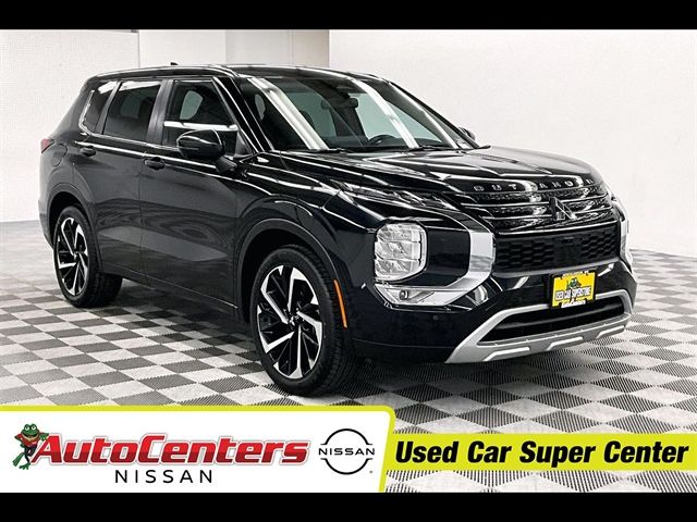 2022 Mitsubishi Outlander SE