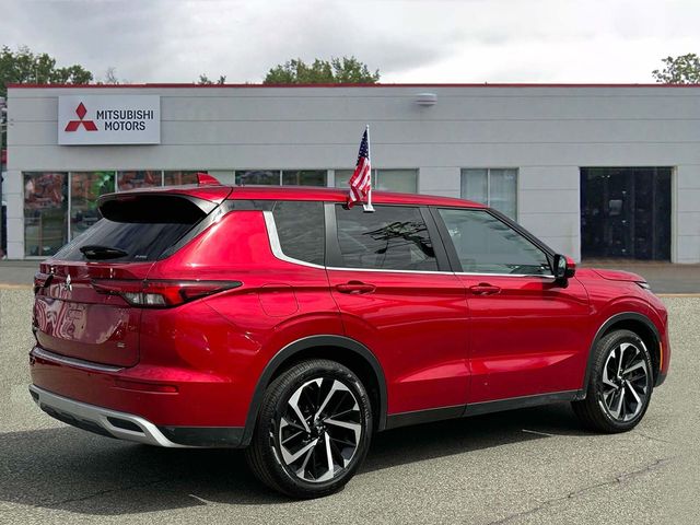 2022 Mitsubishi Outlander SE