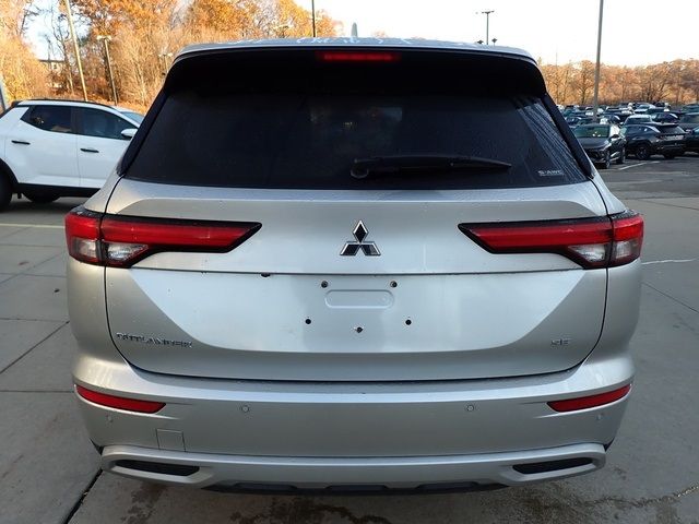 2022 Mitsubishi Outlander SE