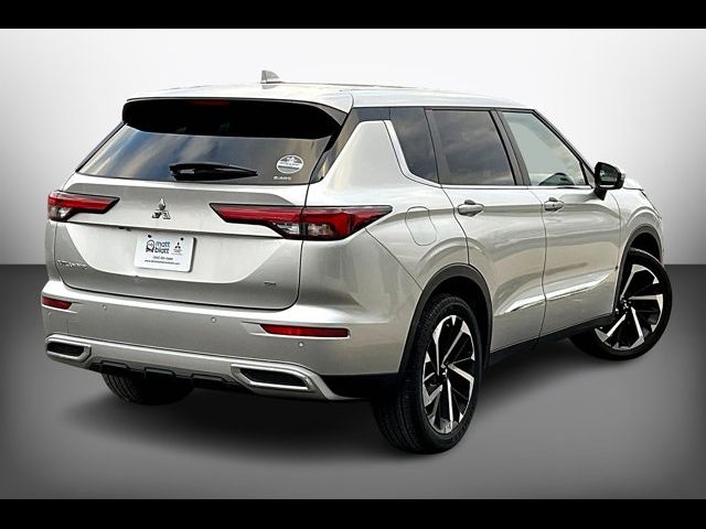 2022 Mitsubishi Outlander SE