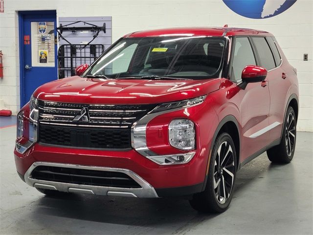 2022 Mitsubishi Outlander SE