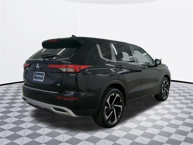 2022 Mitsubishi Outlander SE