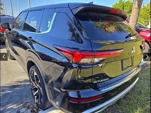 2022 Mitsubishi Outlander SE Launch Edition