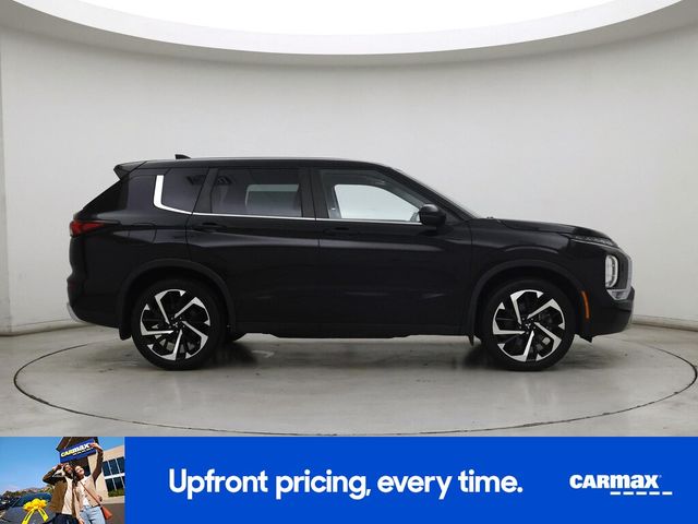 2022 Mitsubishi Outlander SE