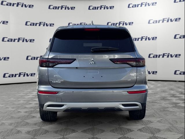 2022 Mitsubishi Outlander SE