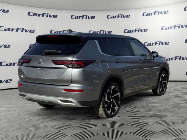 2022 Mitsubishi Outlander SE