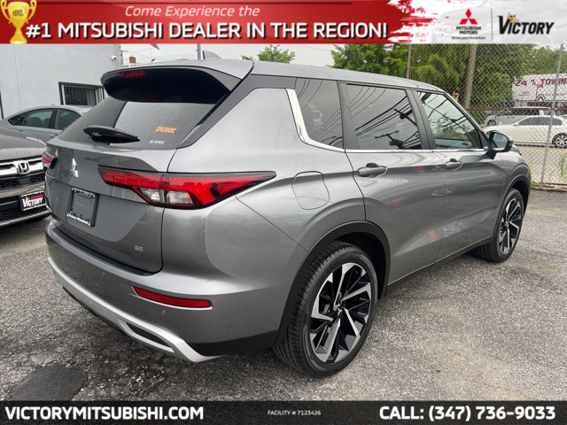 2022 Mitsubishi Outlander SE