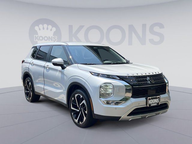 2022 Mitsubishi Outlander SE