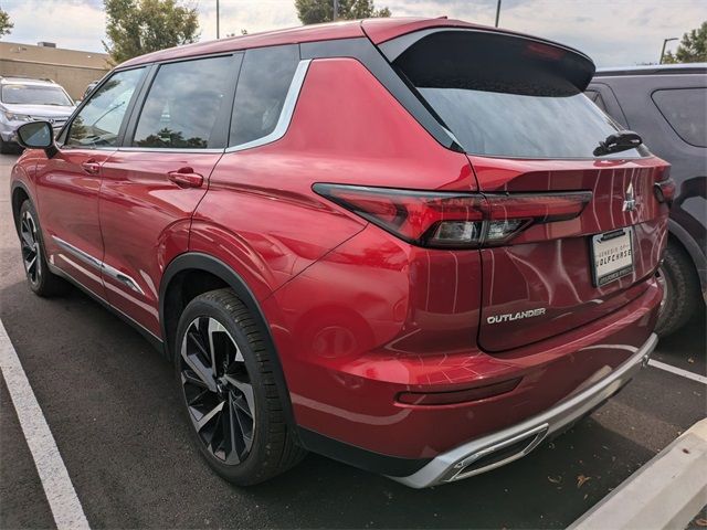 2022 Mitsubishi Outlander SE