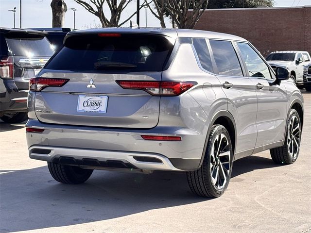 2022 Mitsubishi Outlander SE