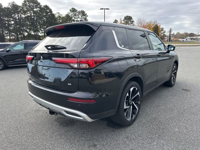 2022 Mitsubishi Outlander SE