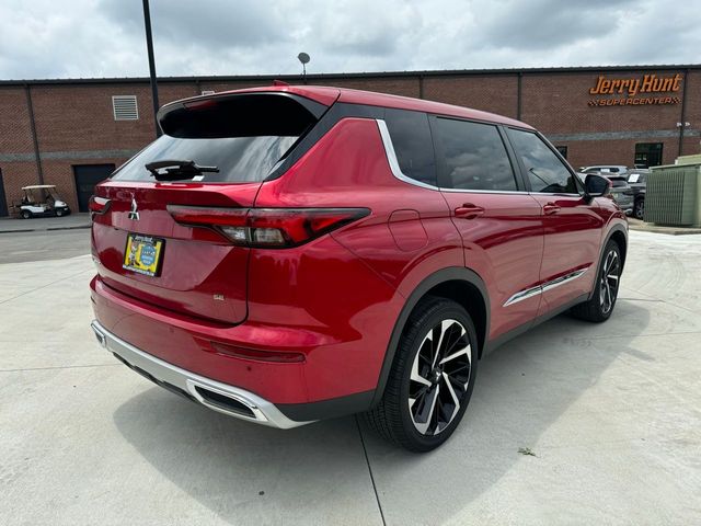 2022 Mitsubishi Outlander SE