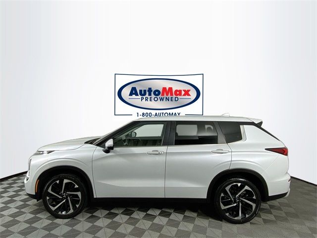 2022 Mitsubishi Outlander SE