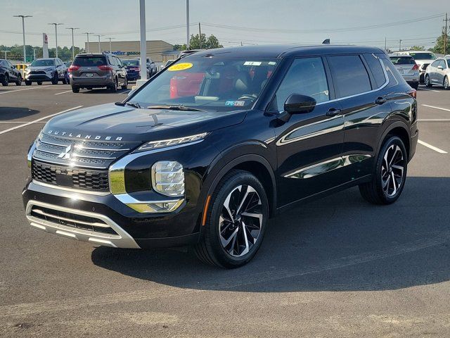 2022 Mitsubishi Outlander SE