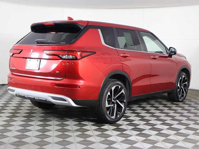 2022 Mitsubishi Outlander SE